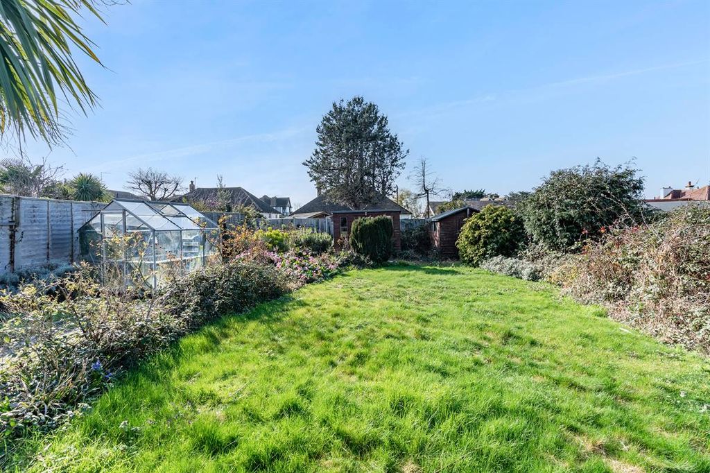 Property photo 3 of 21