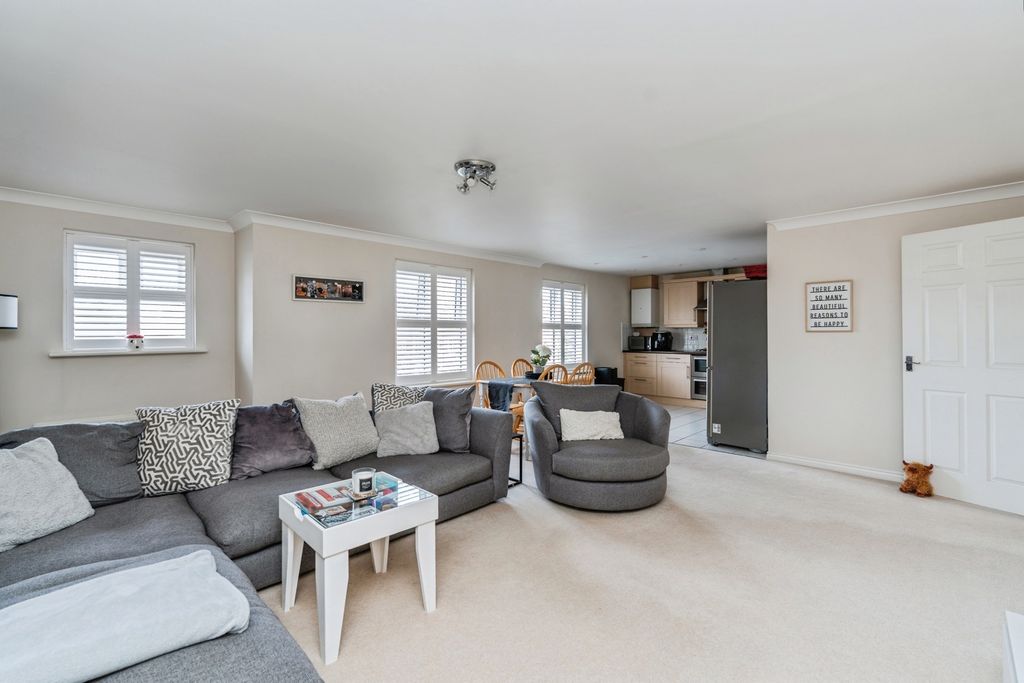 Property photo 2 of 18 Pbox-Img.Jpg