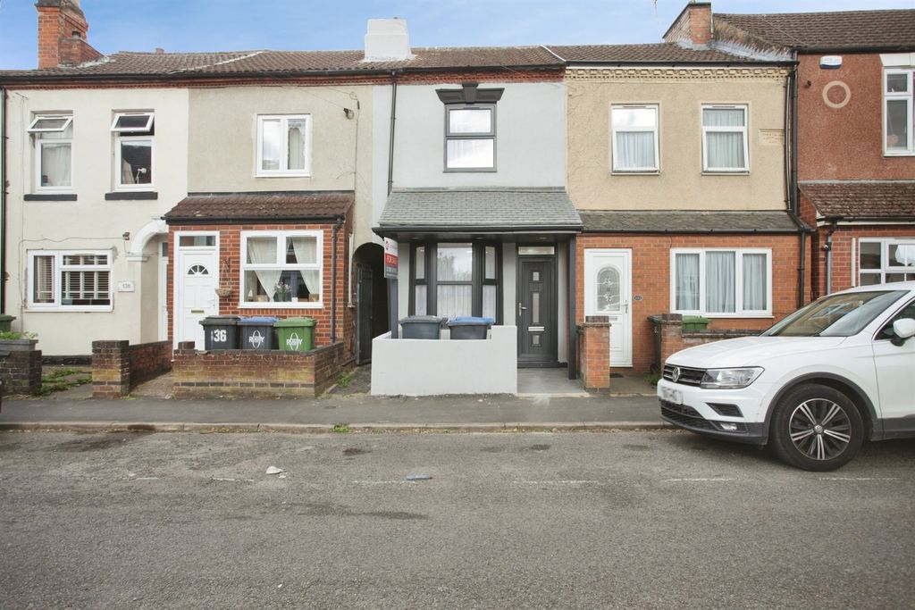 Property photo 1 of 18
