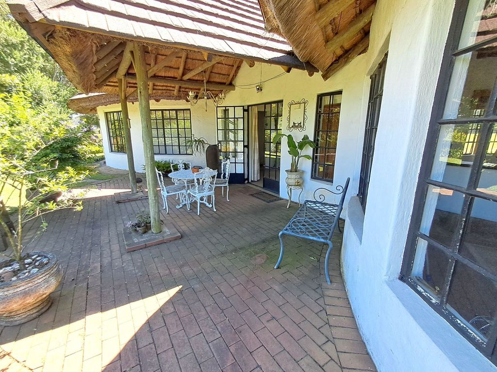 Property photo 2 of 25