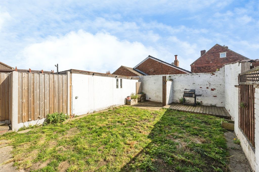 Property photo 2 of 21