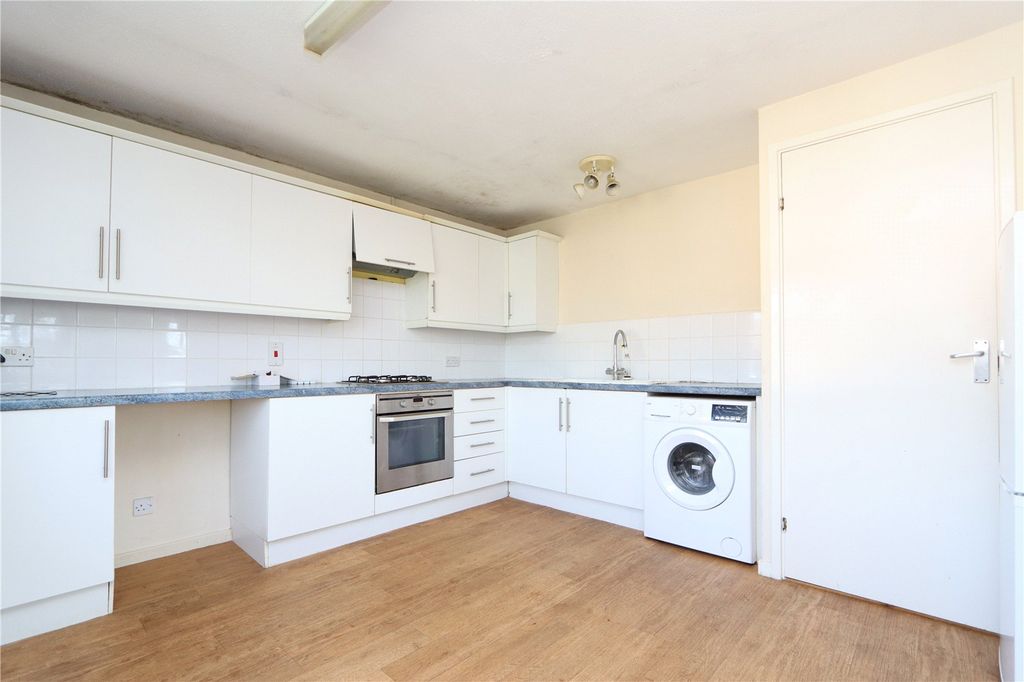 Property photo 3 of 13 Picture No. 12