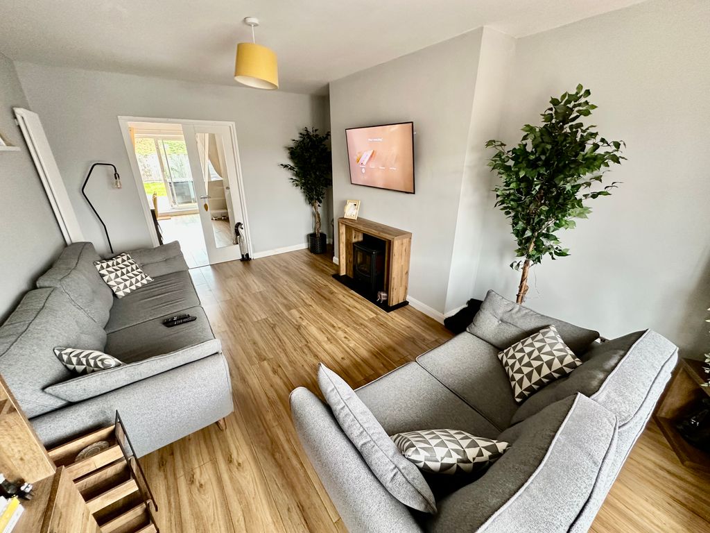 Property photo 3 of 30 Img_4844