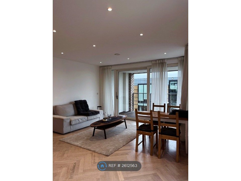 Property photo 3 of 12
