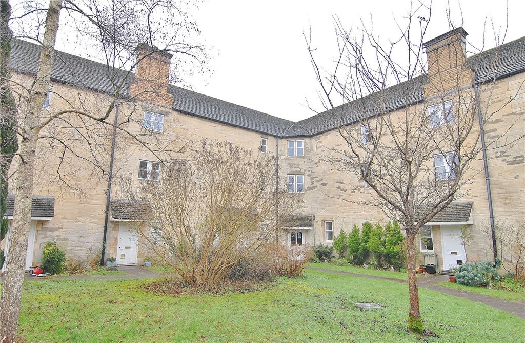 Property photo 1 of 9 Picture No. 10