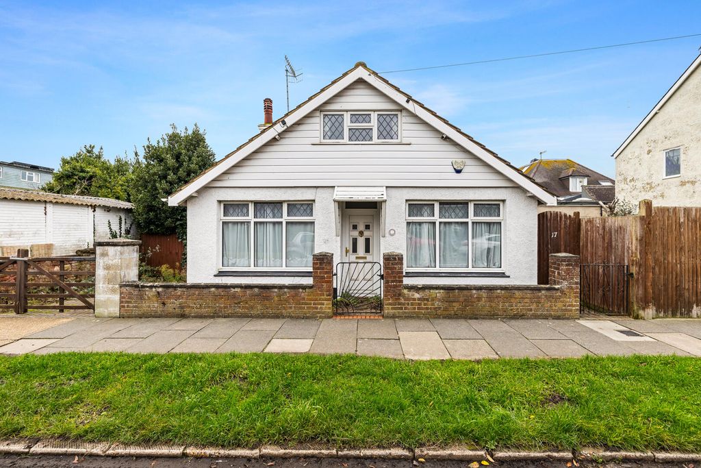 Property photo 1 of 12 Front (Exterior)