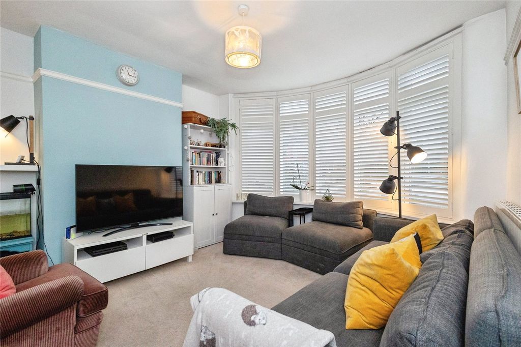 Property photo 3 of 24 Picture No. 75