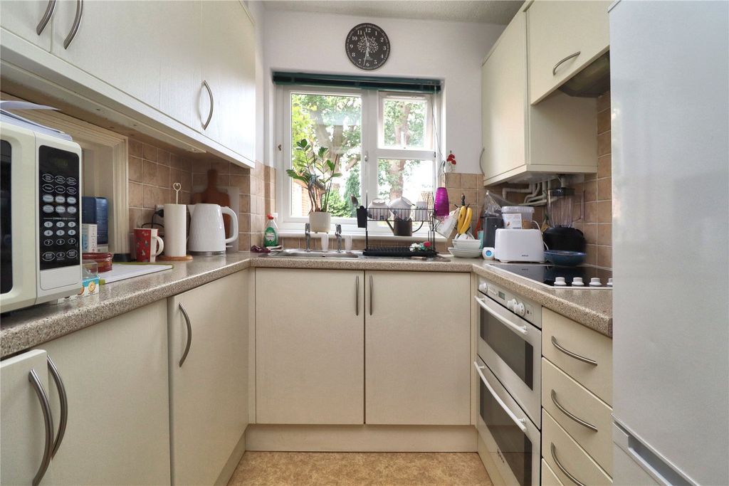 Property photo 2 of 10 Picture No. 34