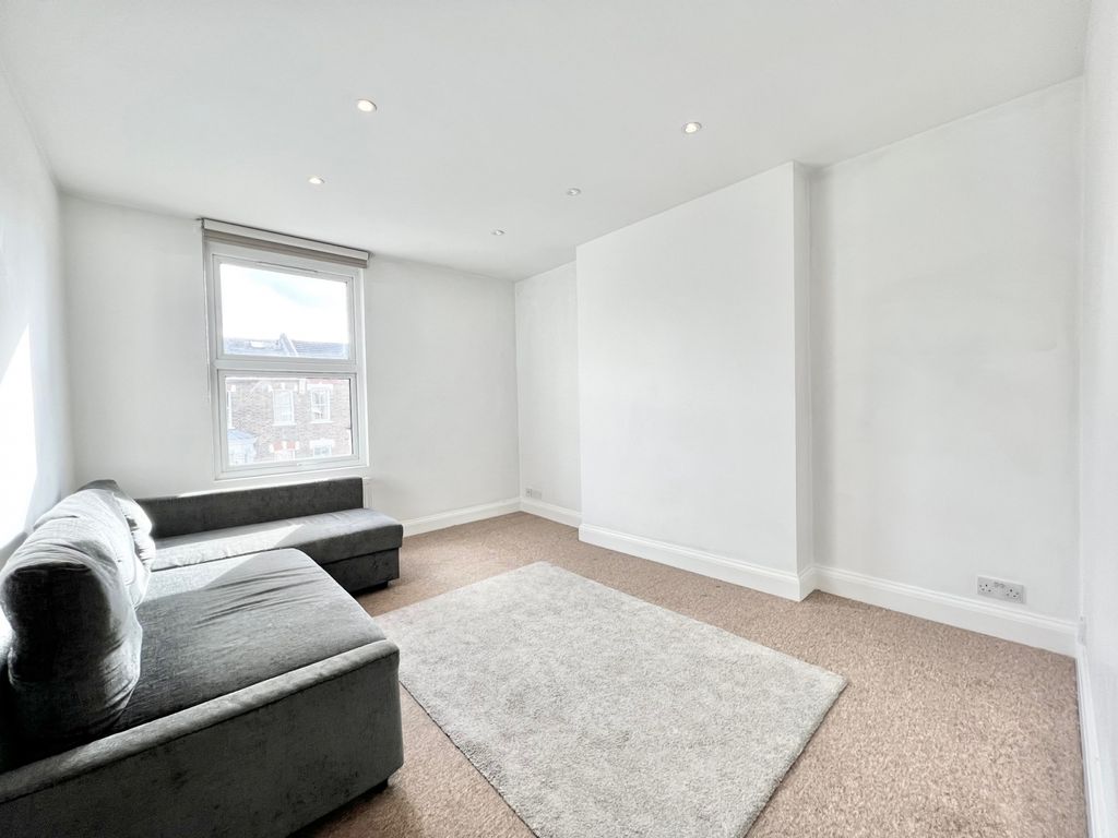 Property photo 2 of 13 Gallery