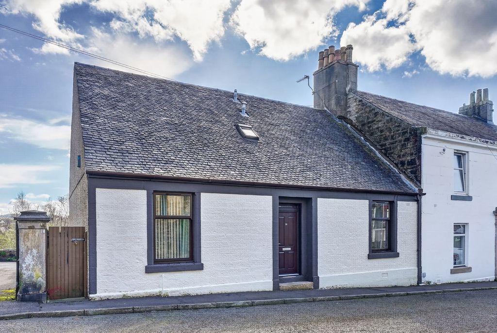 Property photo 1 of 30