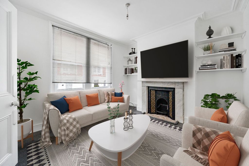 Property photo 2 of 22