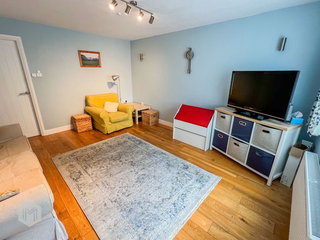 Property photo 3 of 19 Picture No. 05