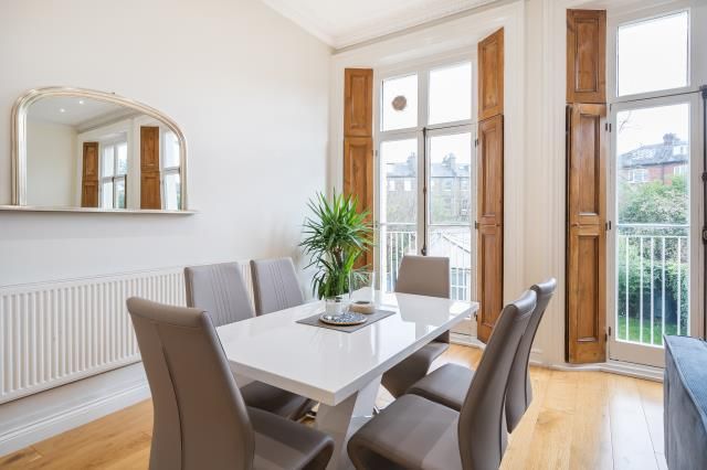 Property photo 2 of 11 Dining Room