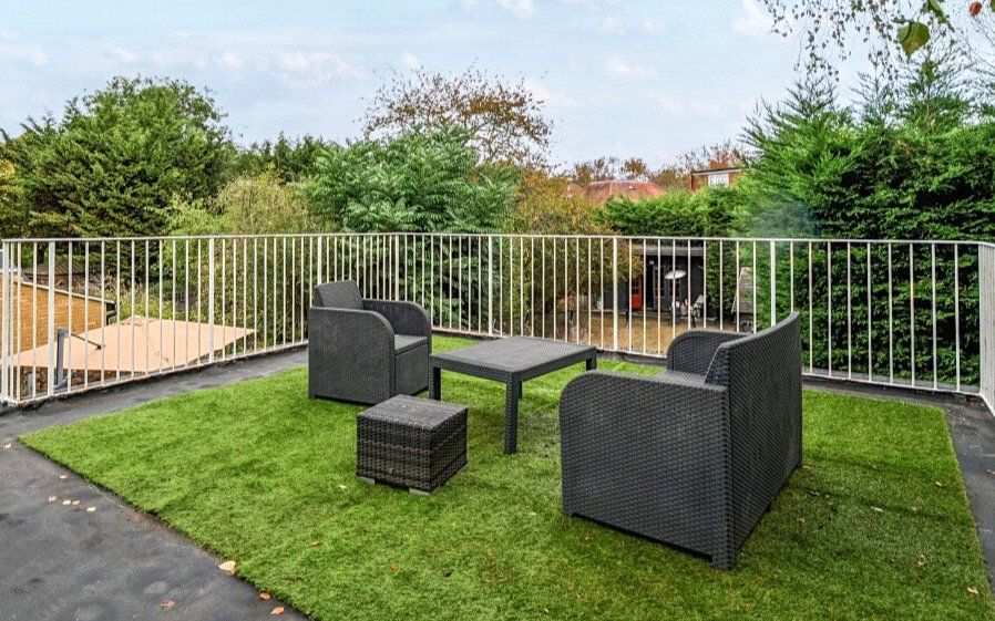 Property photo 3 of 12 Roof Terrace
