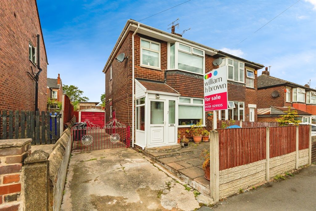 Property photo 1 of 16