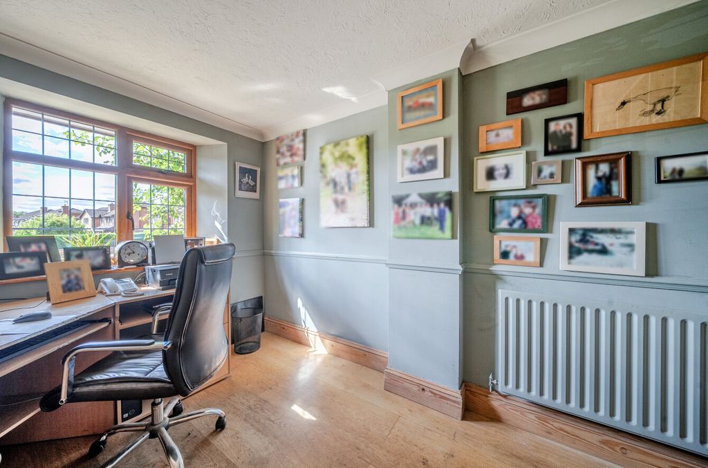 Property photo 3 of 16 1497874-16-6A6746...