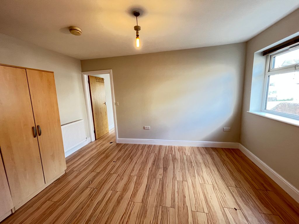 Property photo 3 of 4 Images