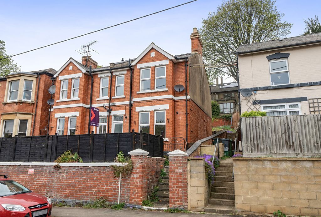 Property photo 1 of 23 1446133-23-69De84...