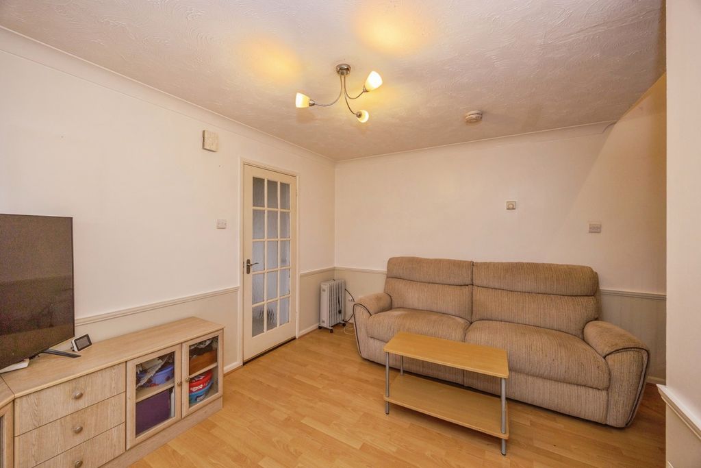 Property photo 3 of 14 Pbox-Img.Jpg