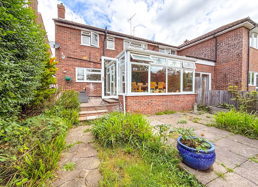 Property photo 2 of 11