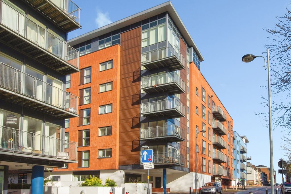 Property photo 1 of 20 Pbox-Img.Jpg