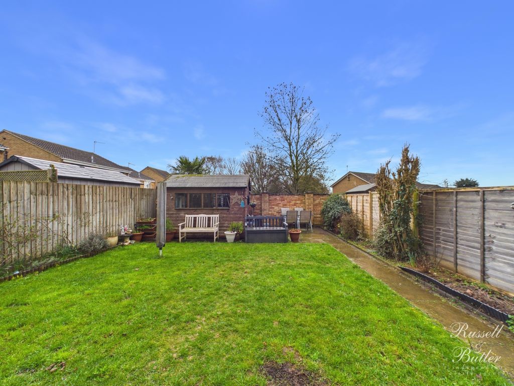 Property photo 3 of 21 Cam01995G0-Pr0415-Still023