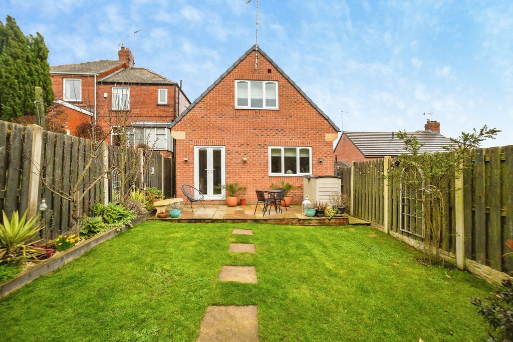 Property photo 3 of 16