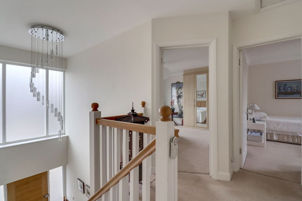 Additional image 14 of 4 bed detached house for salePemberton Road, East Molesey KT8