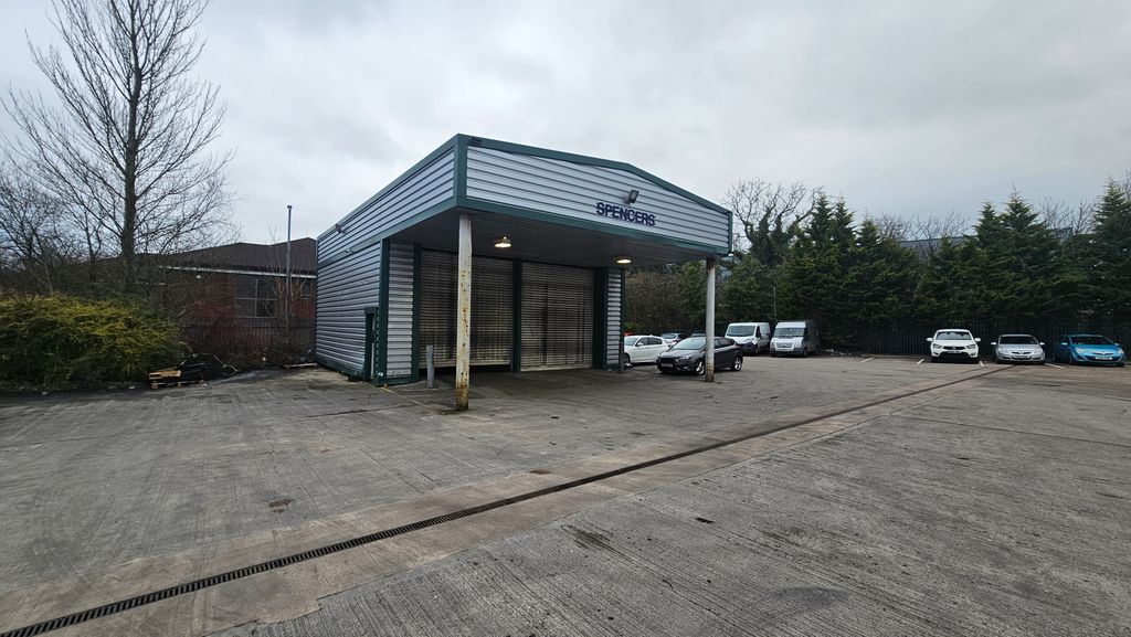 Property photo 2 of 3