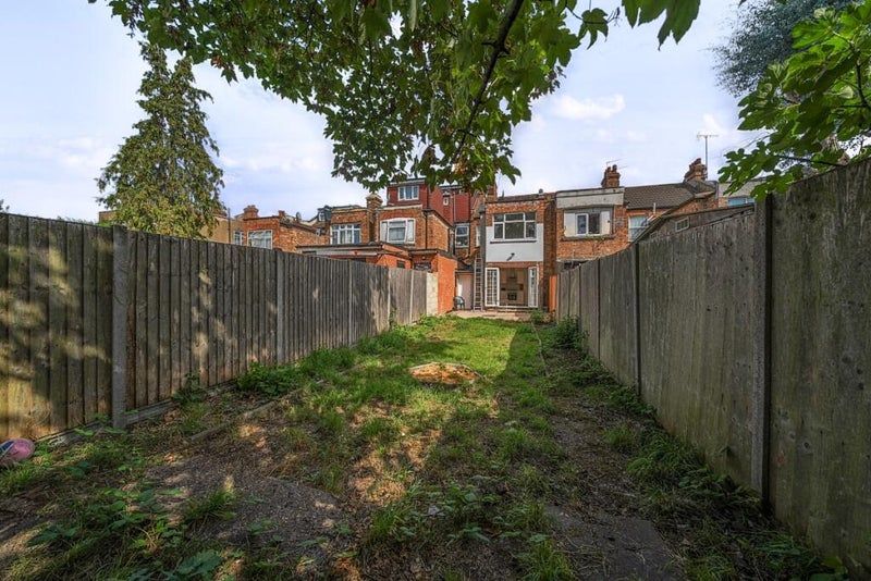 Property photo 2 of 9 Gallery