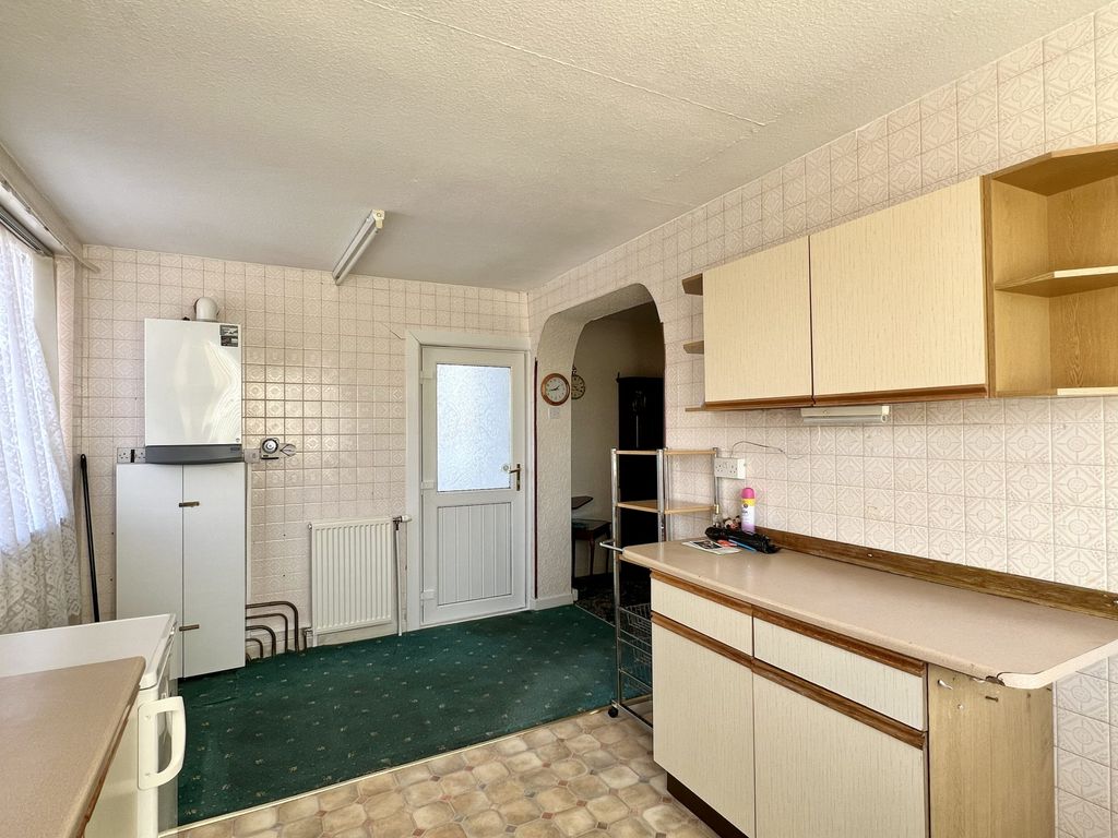 Property photo 3 of 23