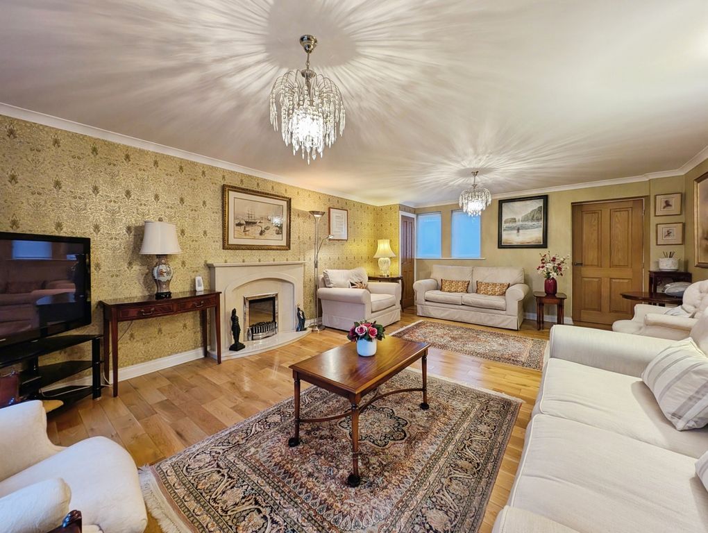 Property photo 3 of 18 Pbox-Img.Jpg