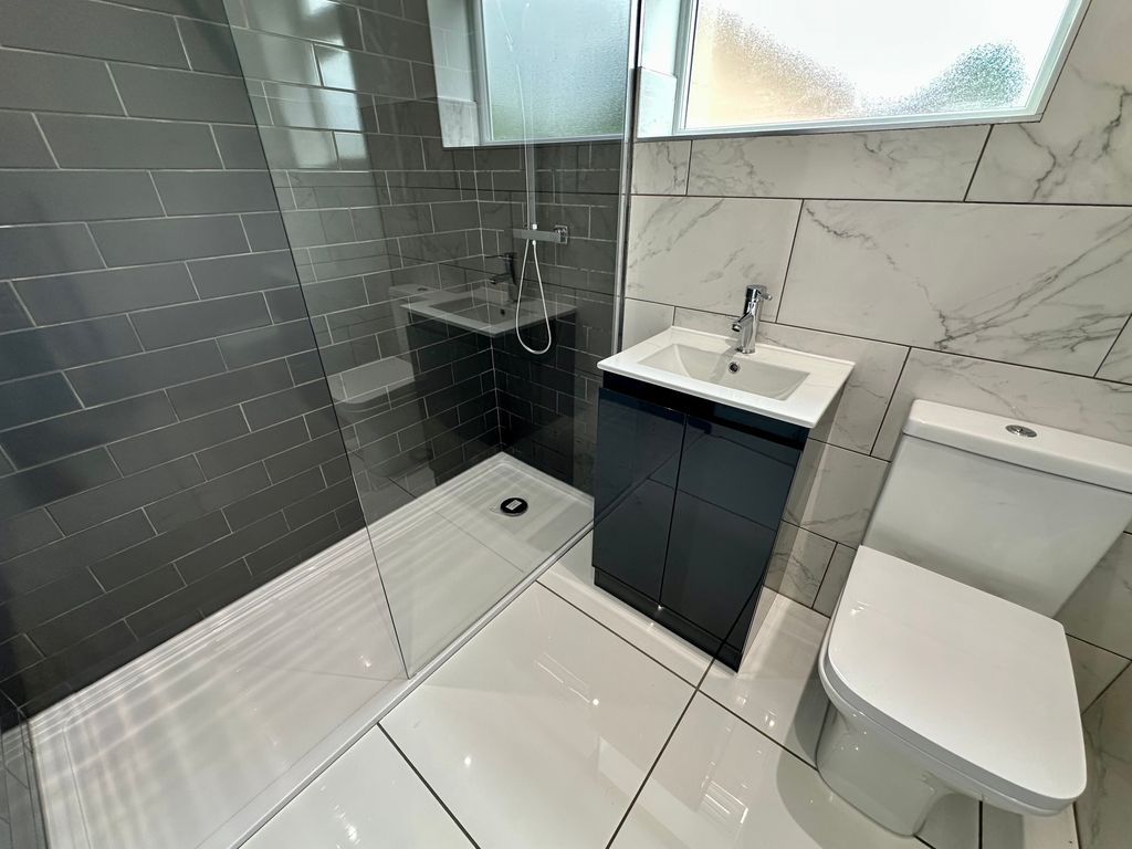 Property photo 2 of 32 Img_2846