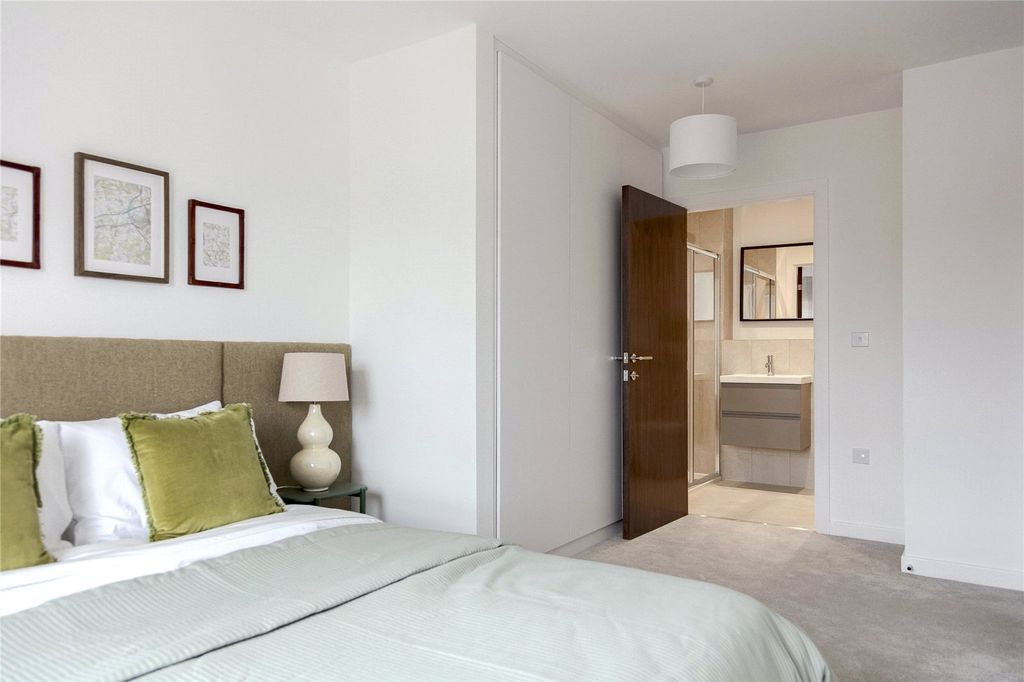 Property photo 1 of 6 Show Home Bedroom