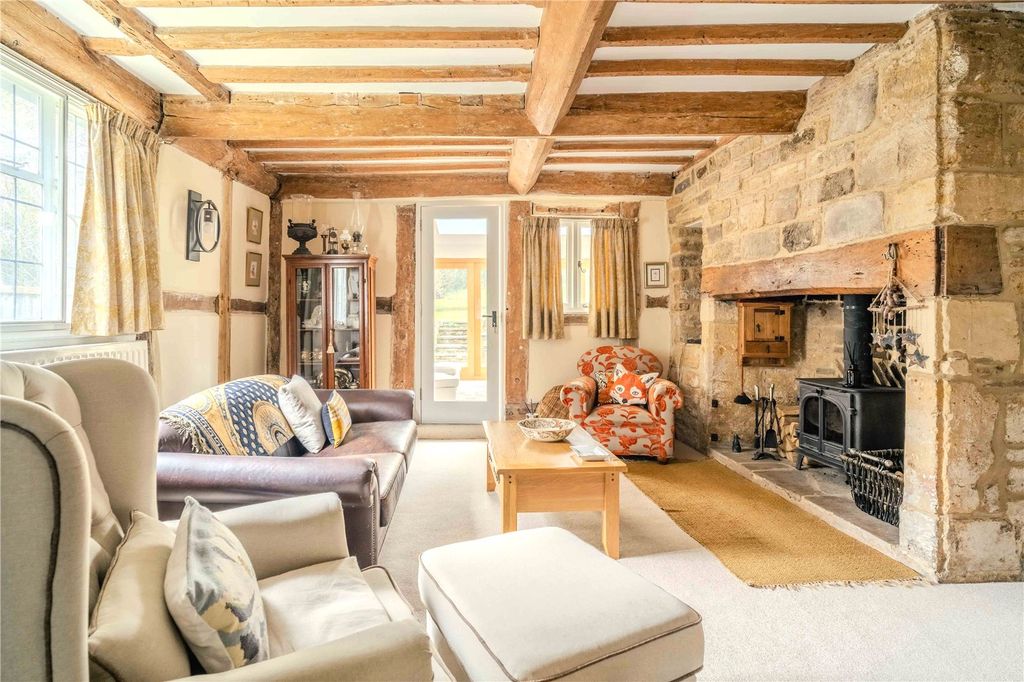 Property photo 2 of 19 Picture No. 21