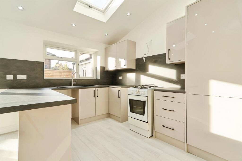 Property photo 3 of 15 Image