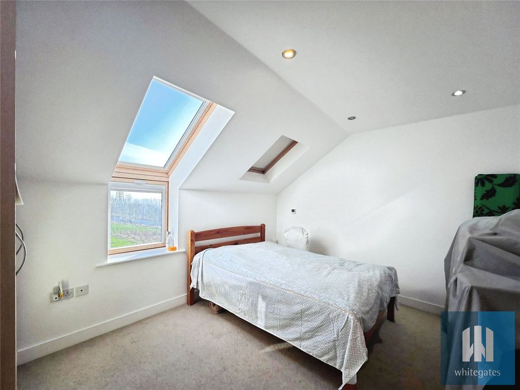 Property photo 2 of 12 Picture No. 01