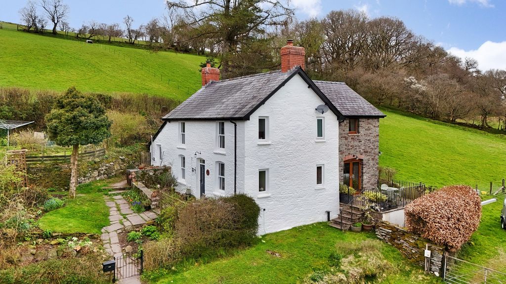 Property photo 2 of 39 Not Specified