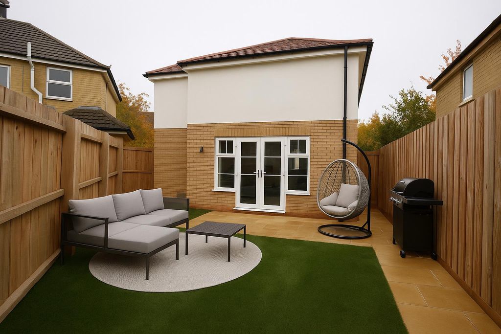 Property photo 2 of 9 Staged Garden.Png