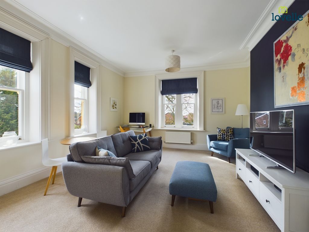 Property photo 3 of 11