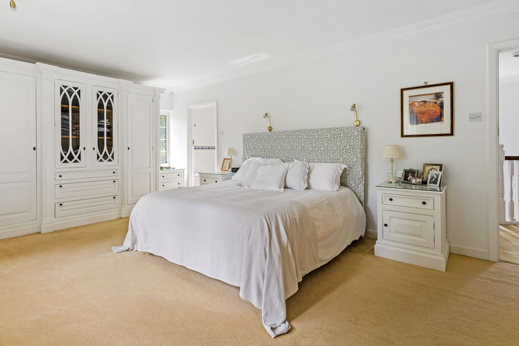 Additional image 13 of 4 bed detached house for saleWaverley Avenue, Fleet GU51