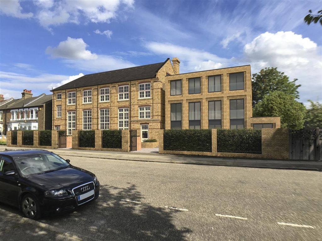 Property photo 2 of 12