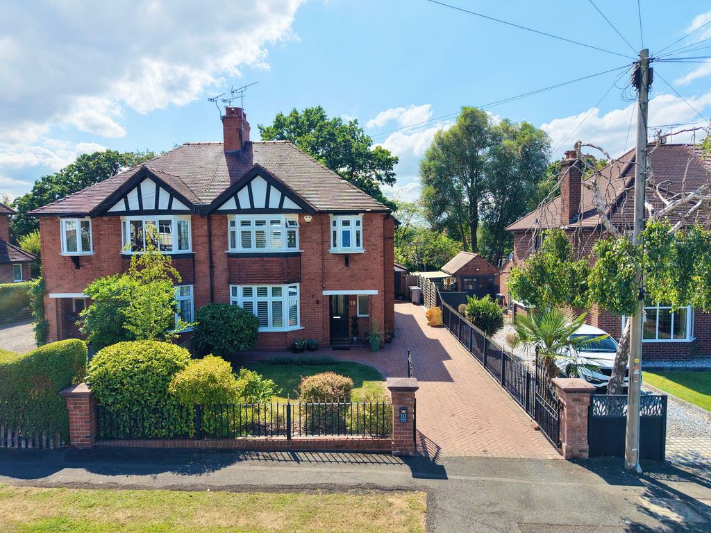 Property photo 1 of 29