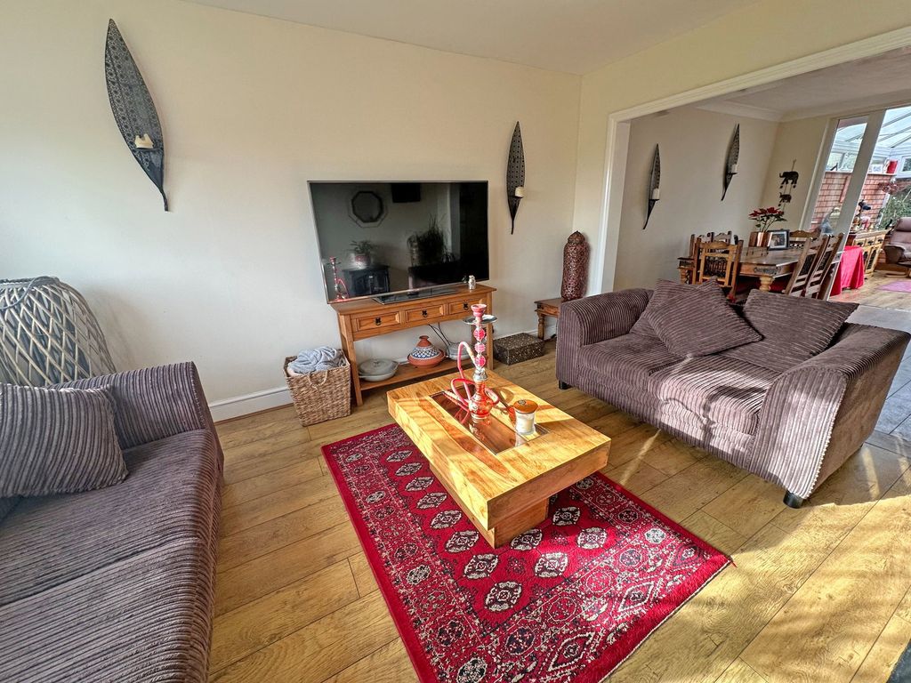 Property photo 3 of 26