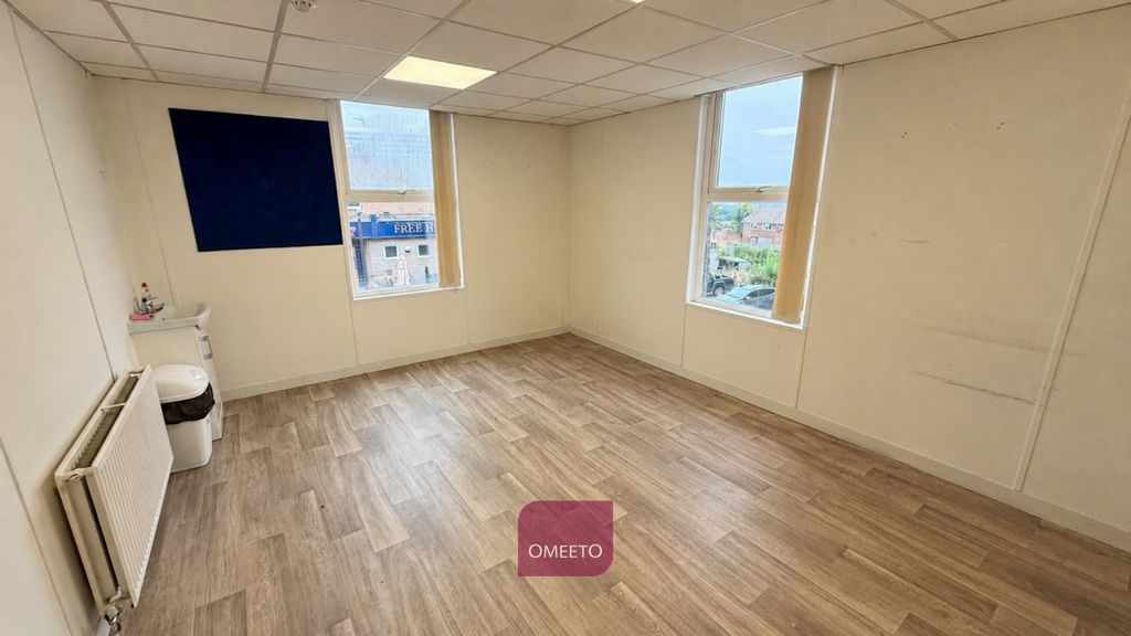Property photo 1 of 3 Office To Let