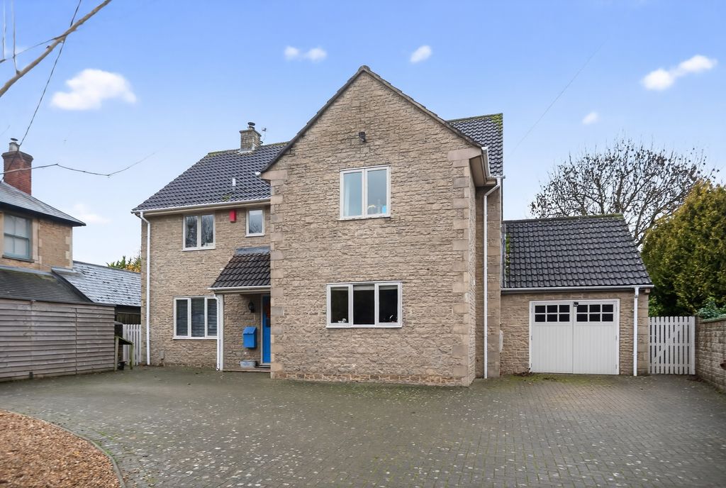 Property photo 1 of 29