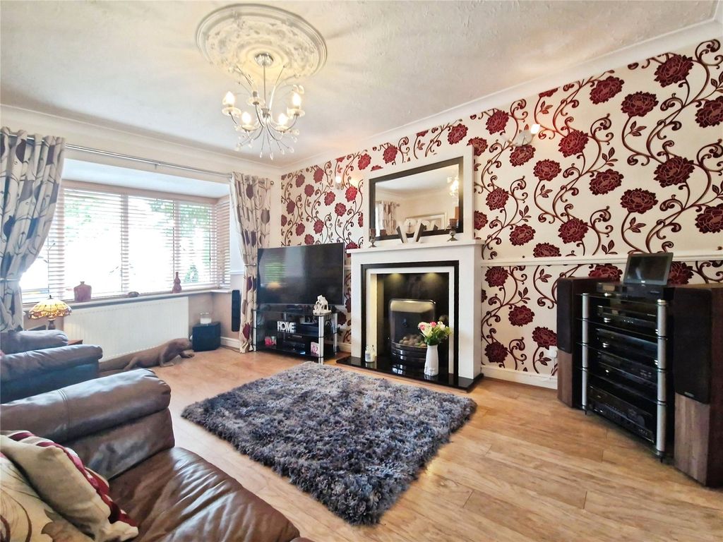 Property photo 2 of 27 Picture No. 08