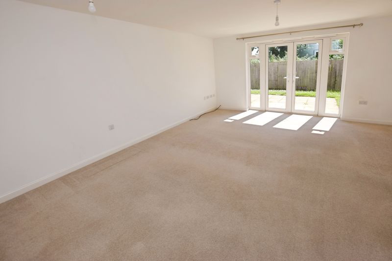 Property photo 2 of 12 Photo 11