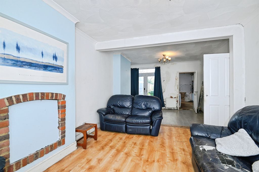 Property photo 3 of 14