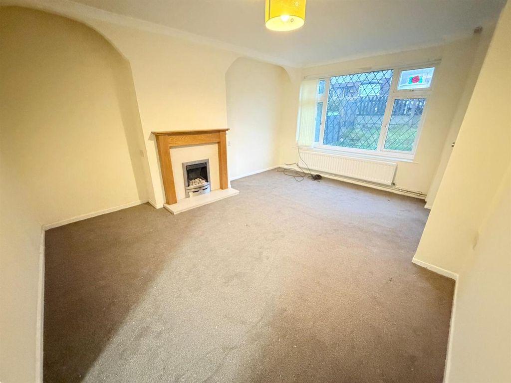 Property photo 3 of 12 (4).Jpeg